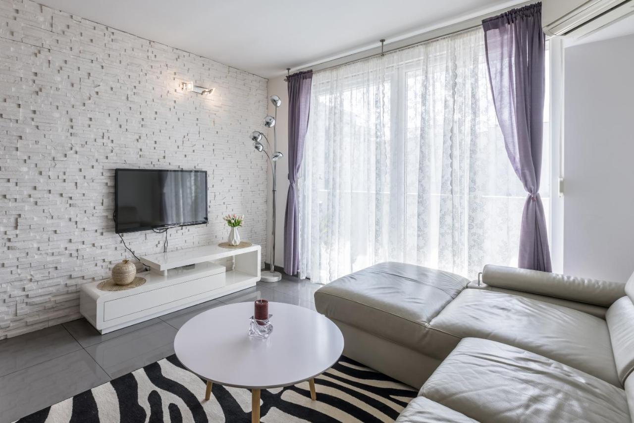 First Choice Apartment สปลิท ภายนอก รูปภาพ